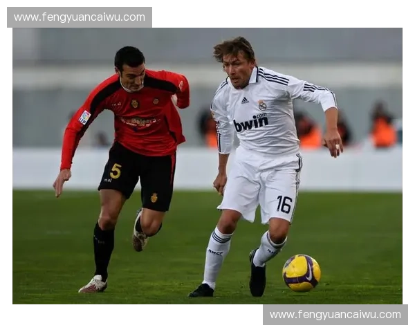 英超直播集锦回放全解析精彩进球与关键时刻一网打尽赛季看点深度回顾